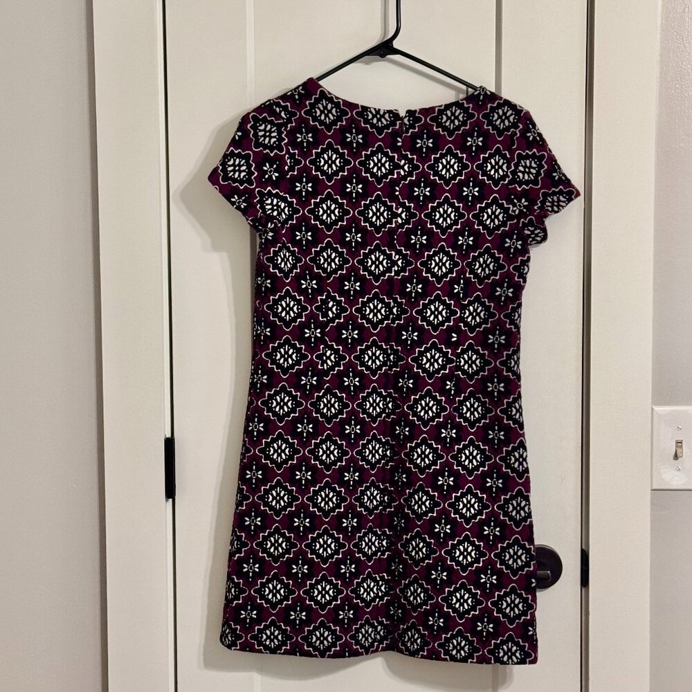 Loft Quilted short sleeved sheath dress, Size Small Petite